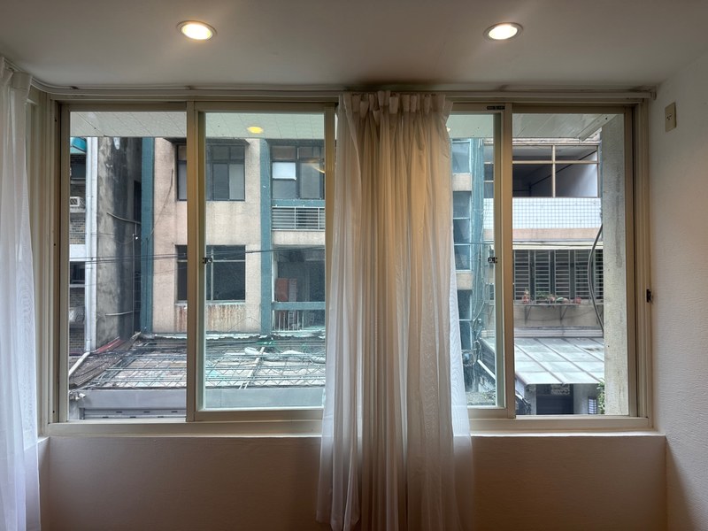 【文山區】全室修理紗窗紗門，更換細目透視紗